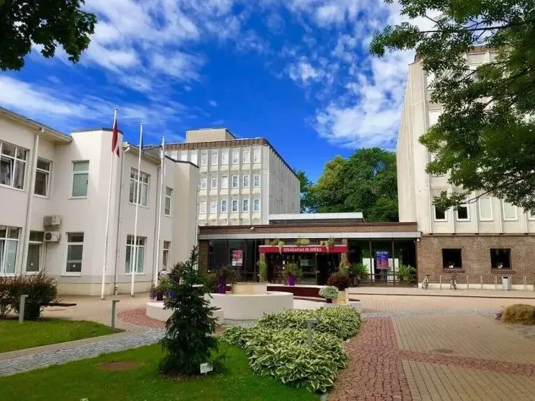 Riga Stradiņš University (RSU)